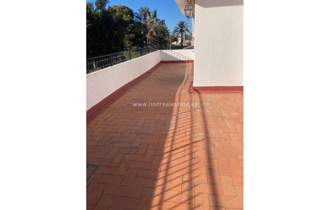Resale - Villa - Cabo Roig - Costa blanca