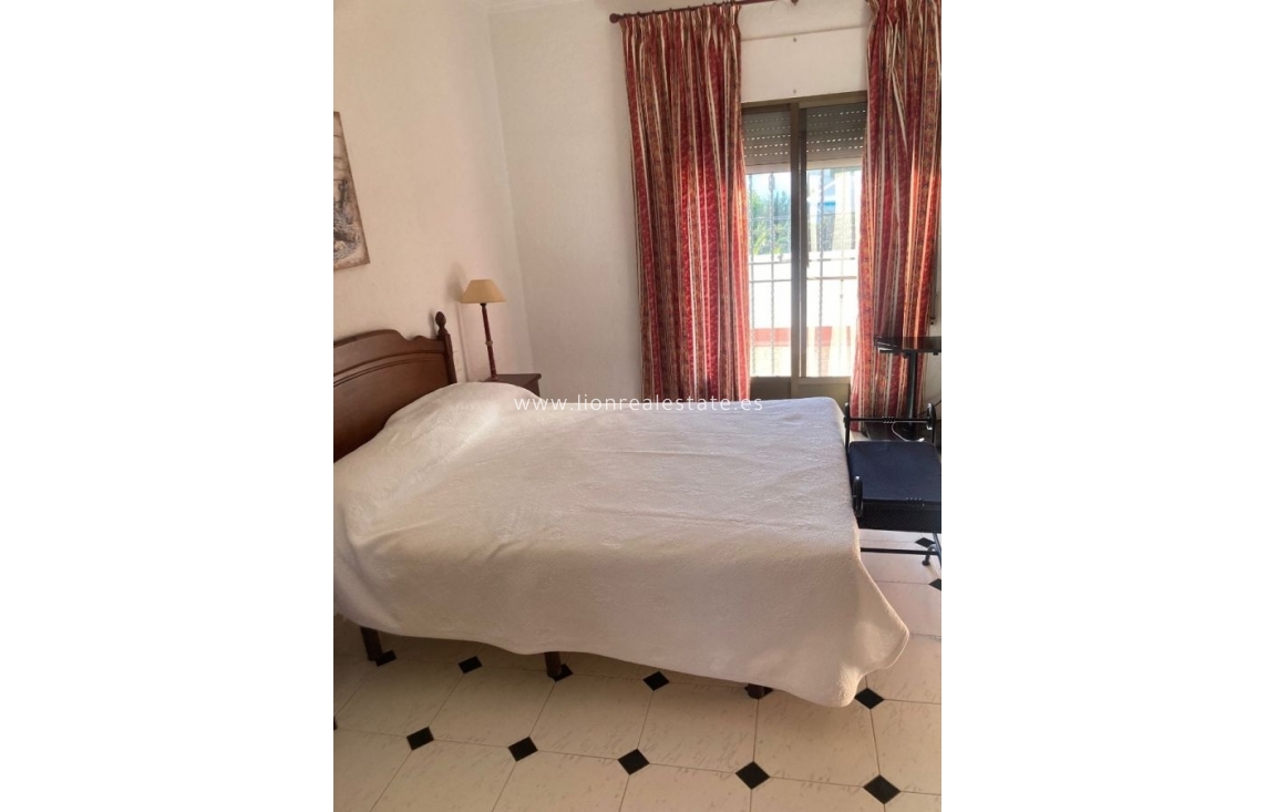 Resale - Villa - Cabo Roig - Costa blanca