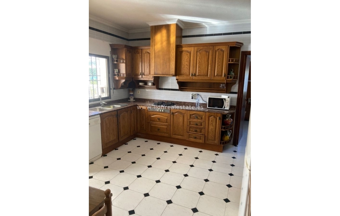 Resale - Villa - Cabo Roig - Costa blanca