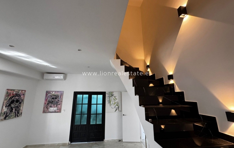 Resale - Villa - Crevillent - Comunidad valenciana