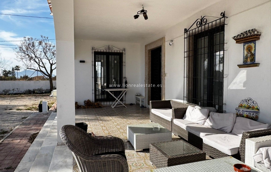 Resale - Villa - Crevillent - Comunidad valenciana