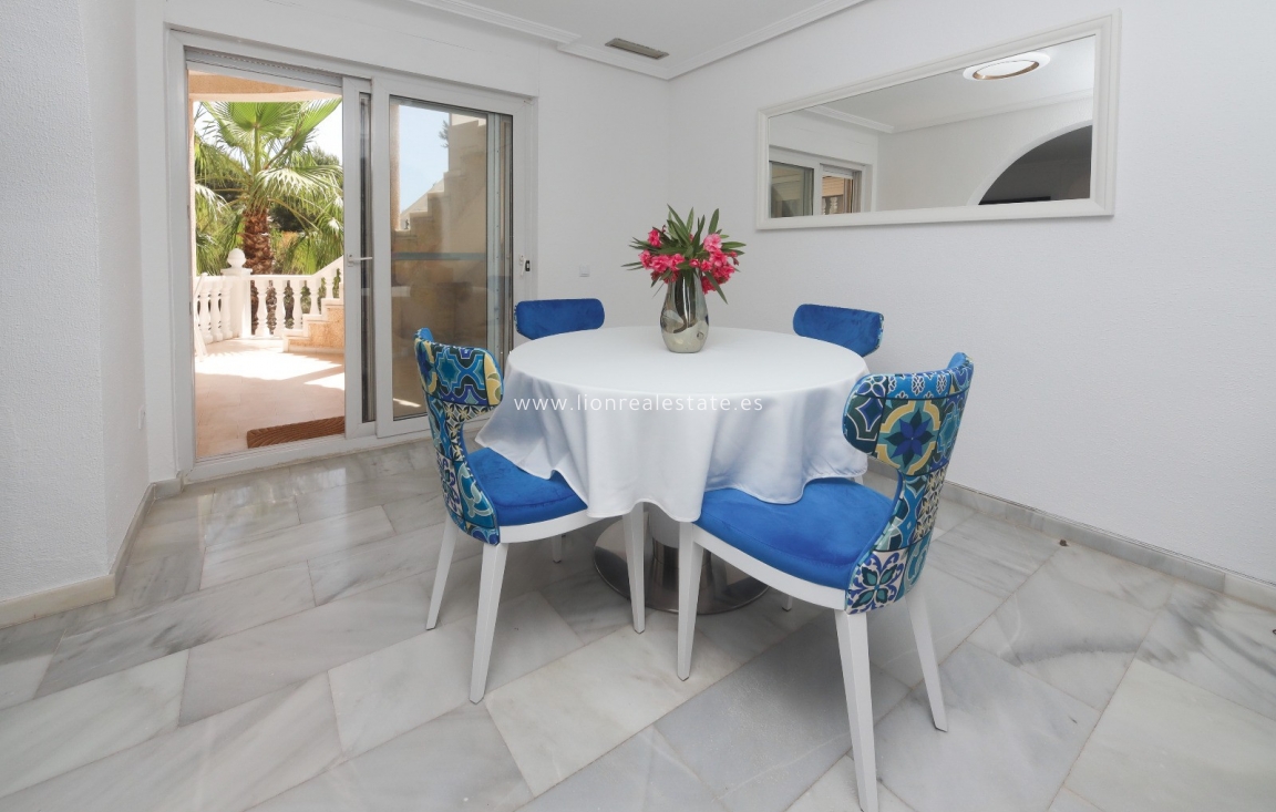 Resale - Villa - Orihuela Costa - Dehesa de campoamor