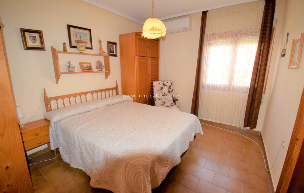 Resale - Villa - Orihuela Costa - La Zenia