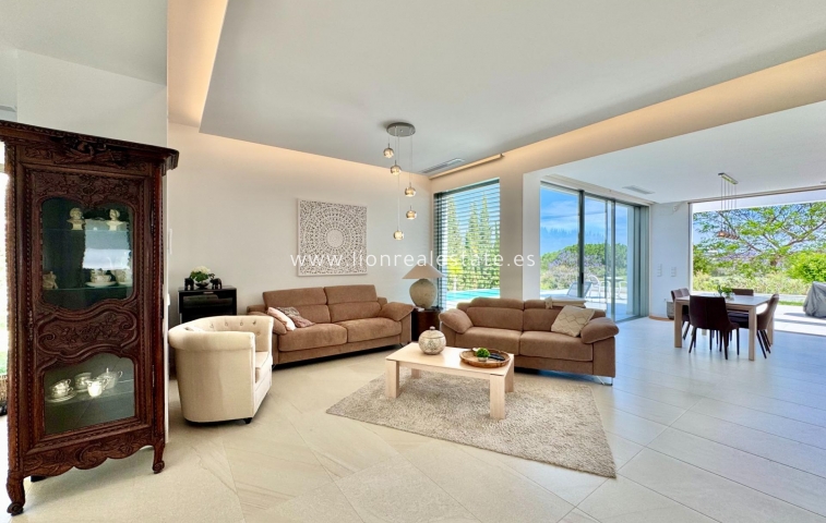 Resale - Villa - Orihuela Costa - Las Colinas Golf