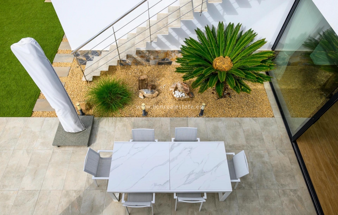 Resale - Villa - Orihuela Costa - Las Colinas Golf