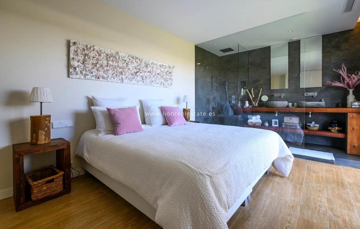 Resale - Villa - Orihuela Costa - Las Colinas Golf