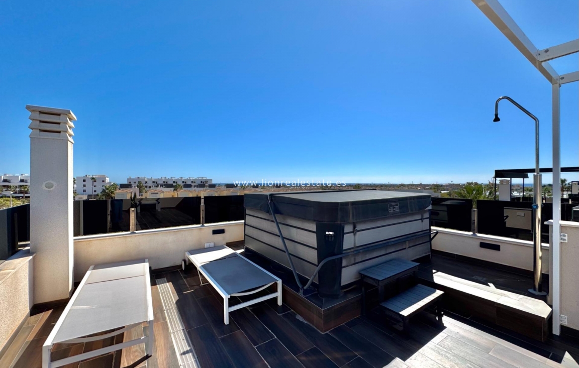 Resale - Villa - Orihuela Costa - Lomas de Cabo Roig