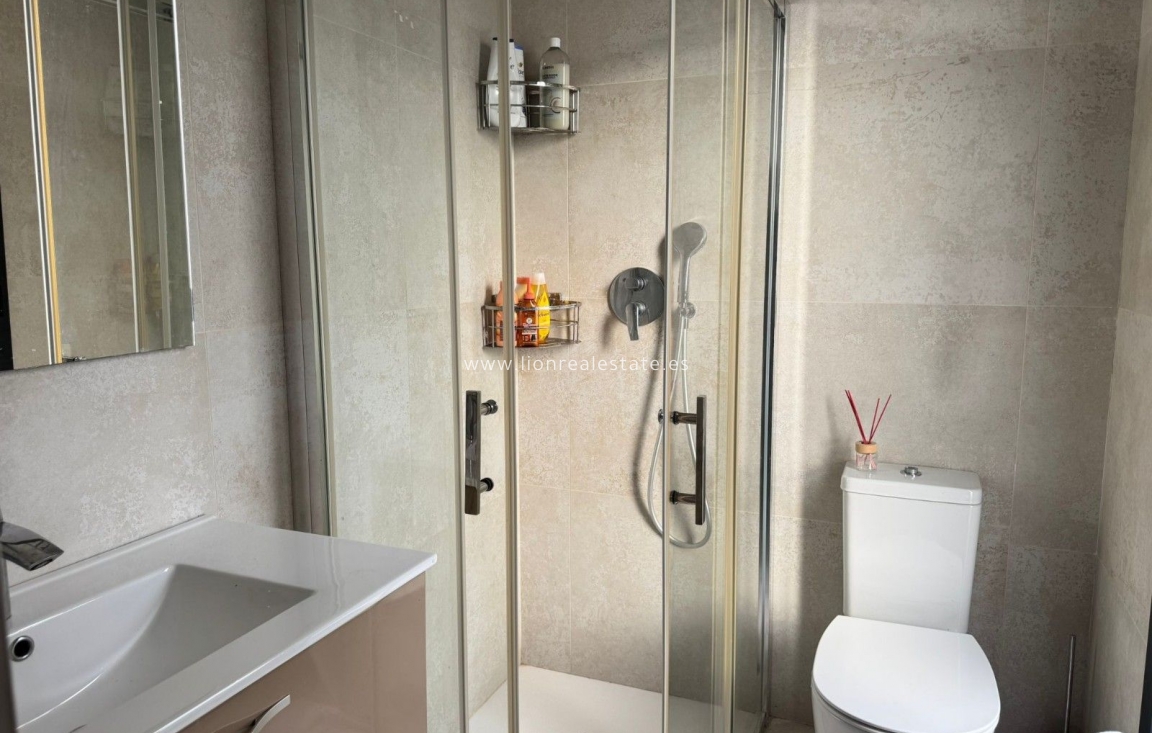 Resale - Villa - Orihuela Costa - PAU 26