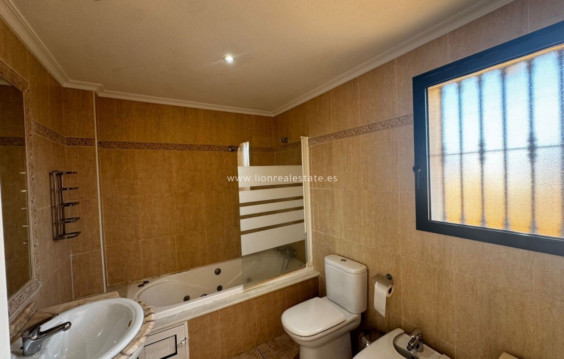 Resale - Villa - Orihuela Costa - PAU 8