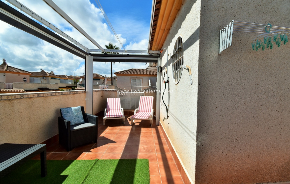 Resale - Villa - Orihuela Costa - Playa Flamenca