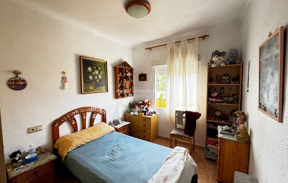 Resale - Villa - Orihuela Costa - Rocio del Mar