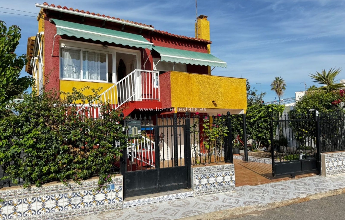 Resale - Villa - Orihuela Costa - Rocio del Mar