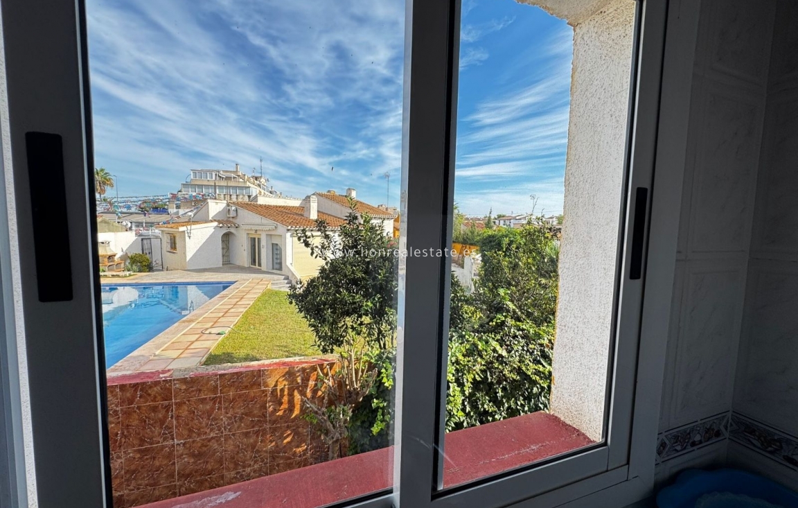 Resale - Villa - Orihuela Costa - Rocio del Mar
