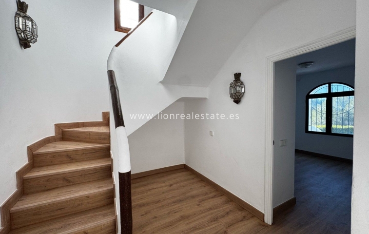 Resale - Villa - Orihuela Costa - Villamartín-Las Filipinas