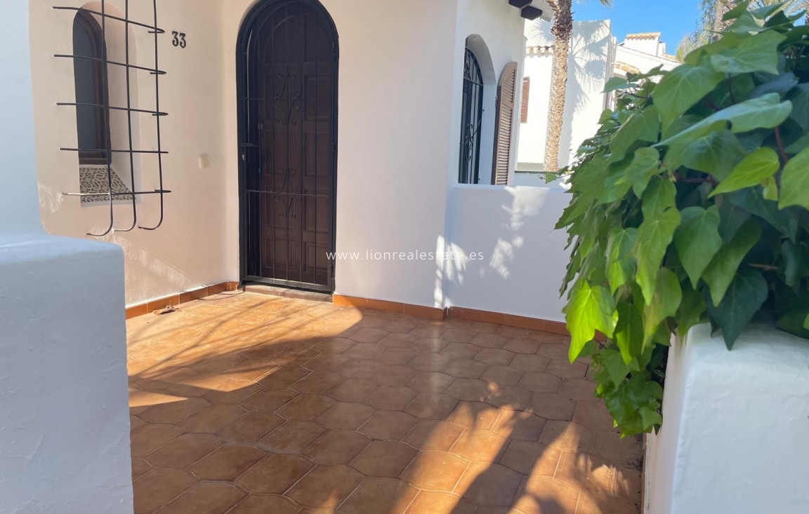 Resale - Villa - Orihuela Costa - Villamartín-Las Filipinas