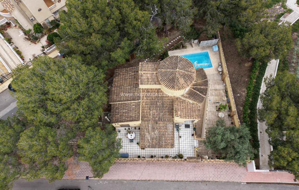 Resale - Villa - Orihuela Costa - Villamartín