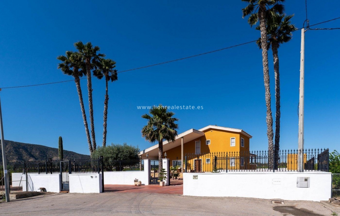 Resale - Villa - Orihuela - Desamparados-Hurchillo-Torremendo