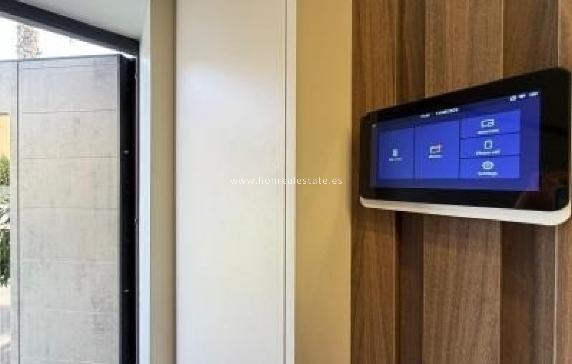 Resale - Villa - Punta Prima