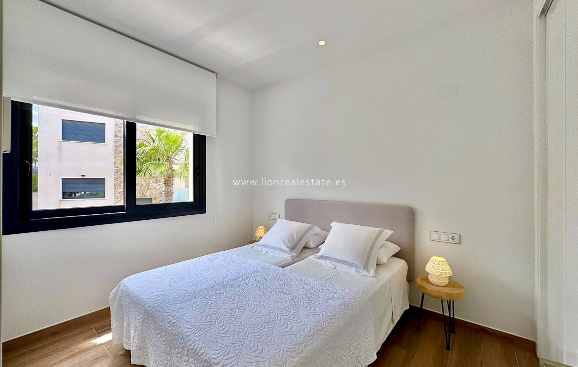 Resale - Villa - San Miguel de Salinas - Bellavista