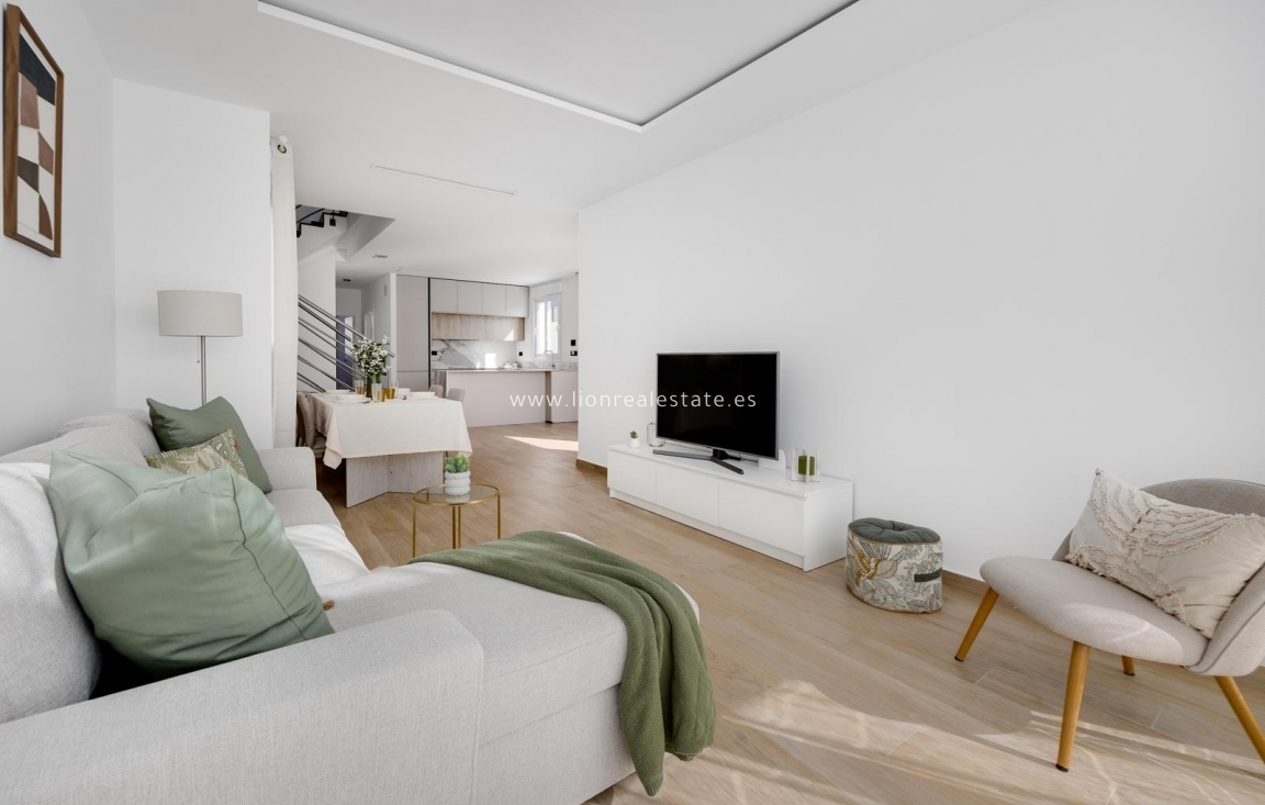 Resale - Villa - Torrevieja - Aguas Nuevas