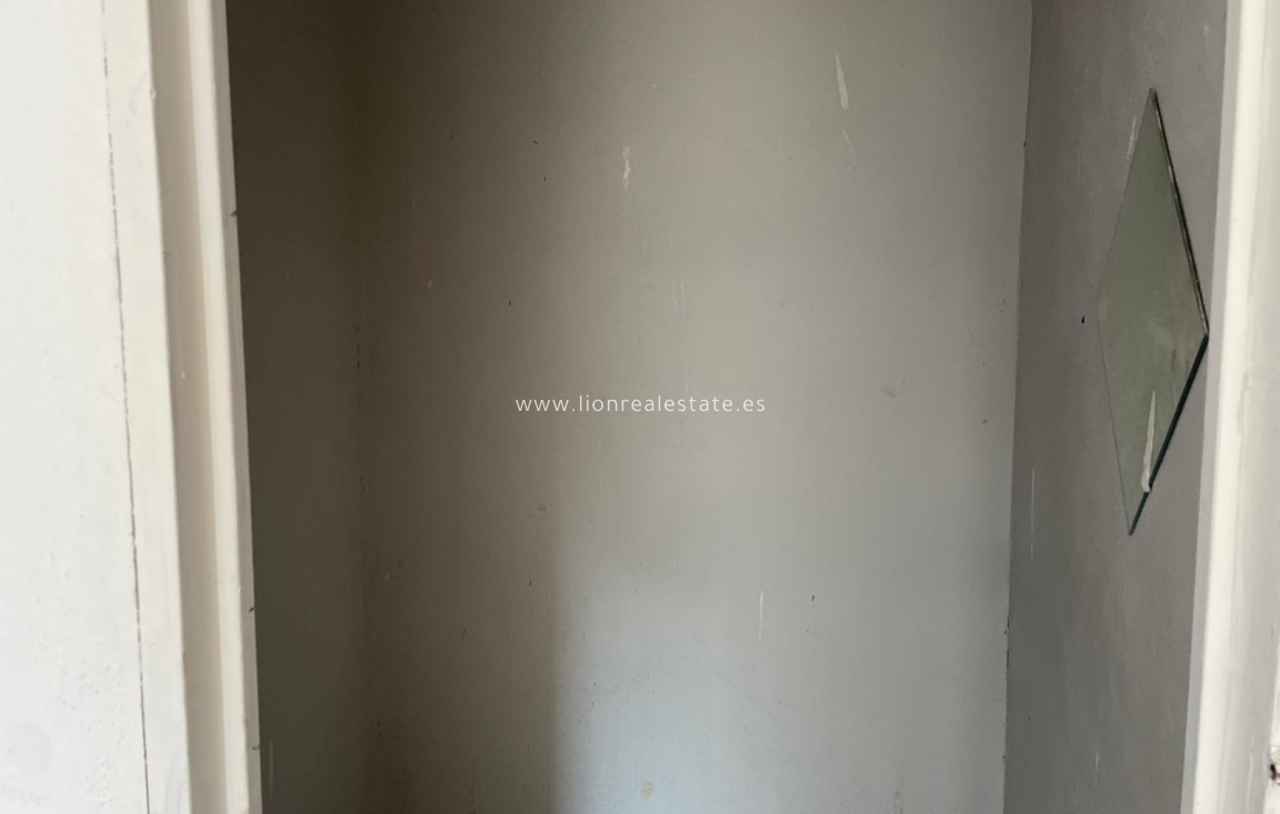 Resale - Villa - Torrevieja - Los Balcones - Los Altos del Edén