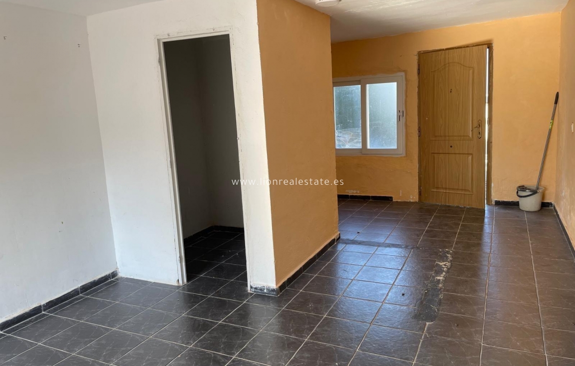 Resale - Villa - Torrevieja - Los Balcones - Los Altos del Edén