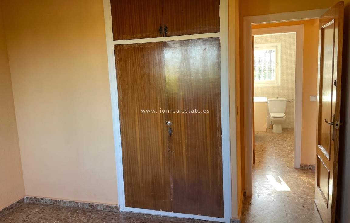 Resale - Villa - Torrevieja - Los Balcones - Los Altos del Edén