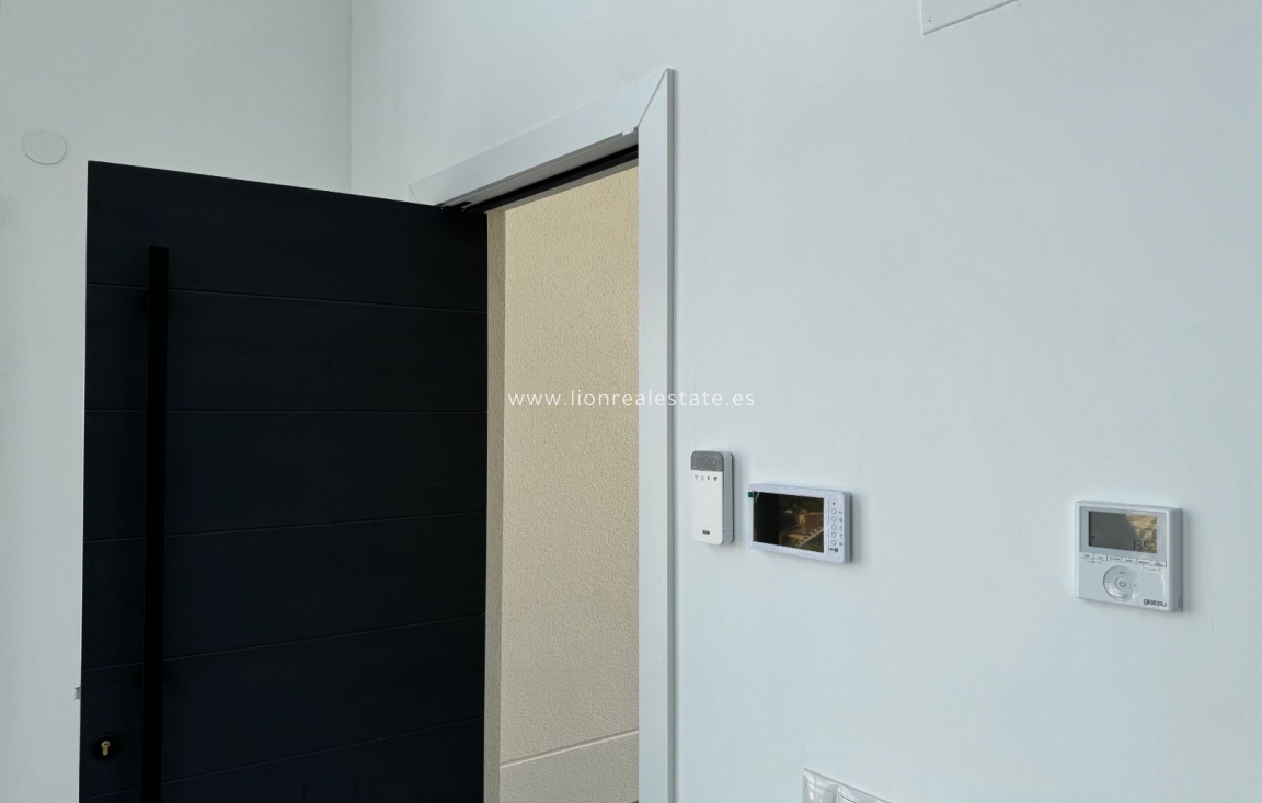 Resale - Villa - Torrevieja - Los Balcones - Los Altos del Edén