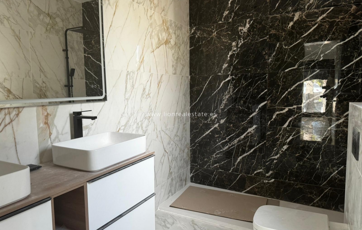 Resale - Villa - Torrevieja - Los Balcones