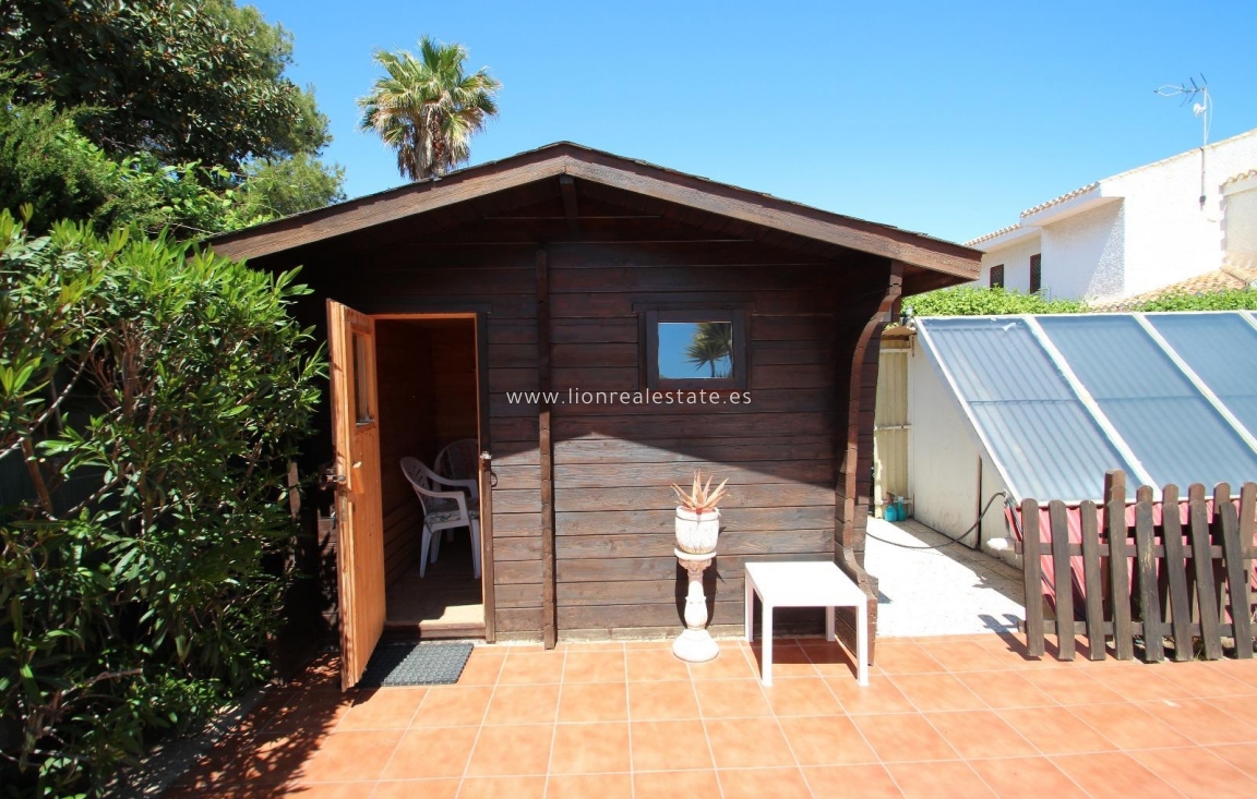 Resale - Villa - Torrevieja - Punta Prima