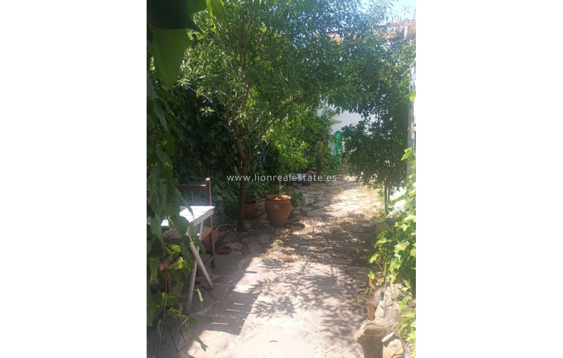 Resale - Villa - Valencia - Sant Francesc