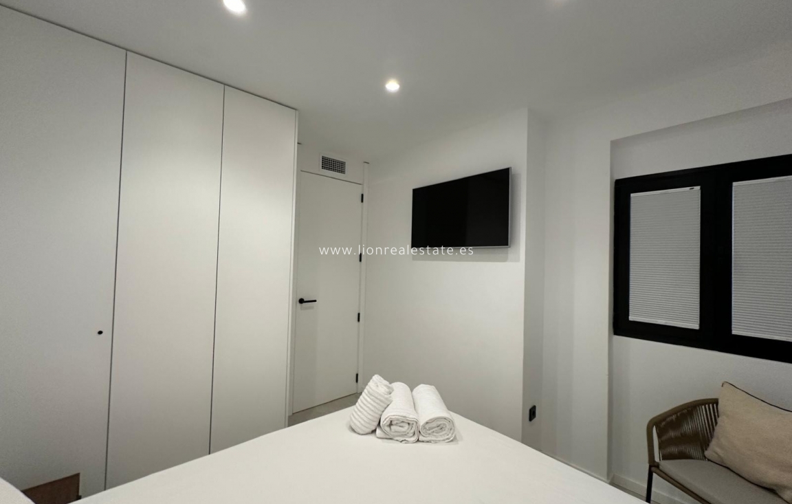 Reventa - Apartamento / piso - Alicante - Center