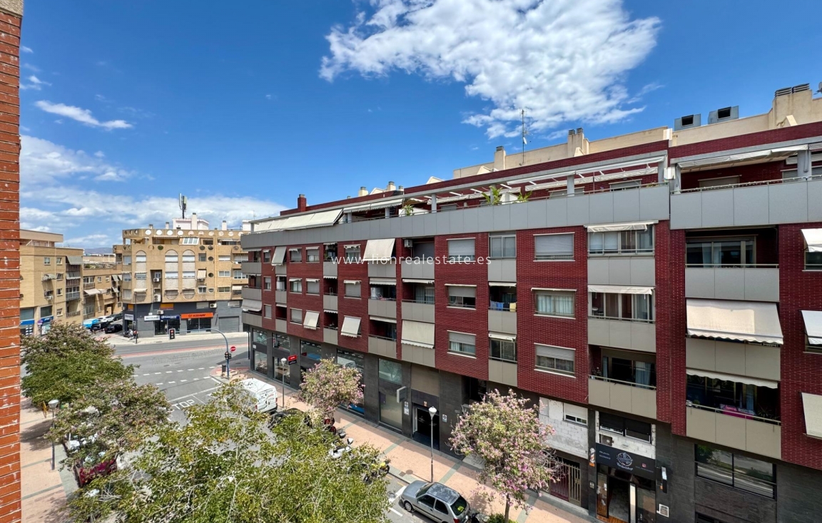 Reventa - Apartamento / piso - Alicante - La Florida