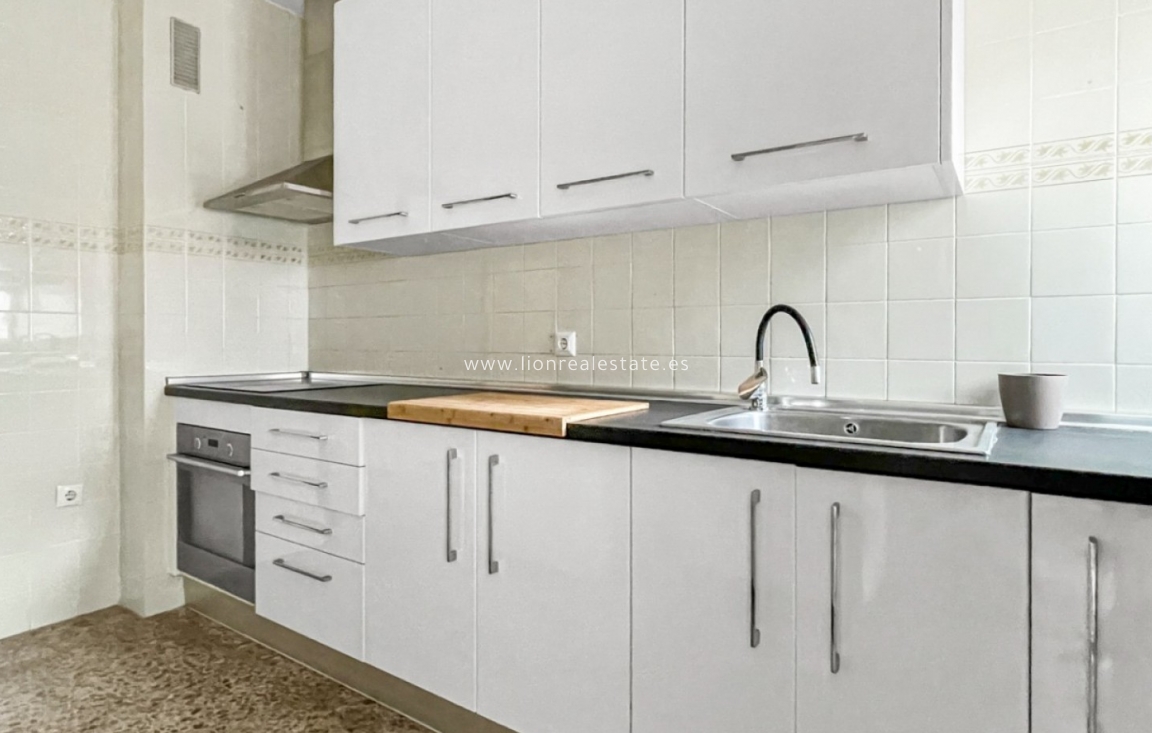 Reventa - Apartamento / piso - Guardamar del Segura - Pueblo