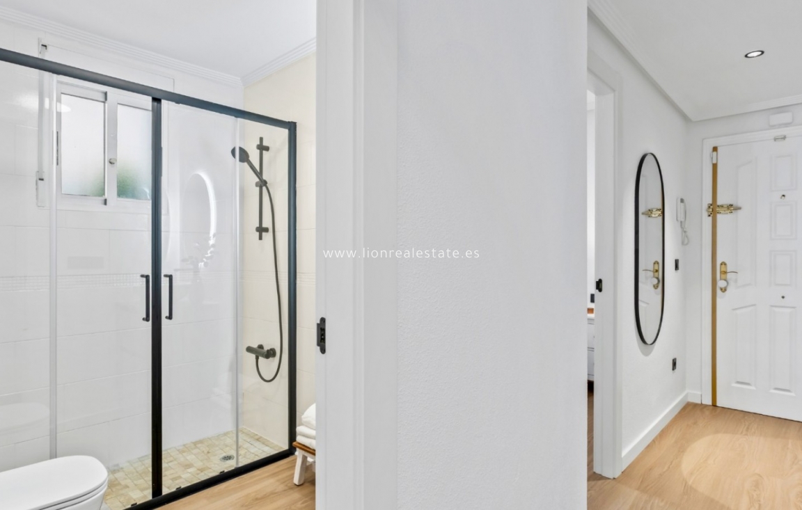 Reventa - Apartamento / piso - Orihuela Costa - La Florida