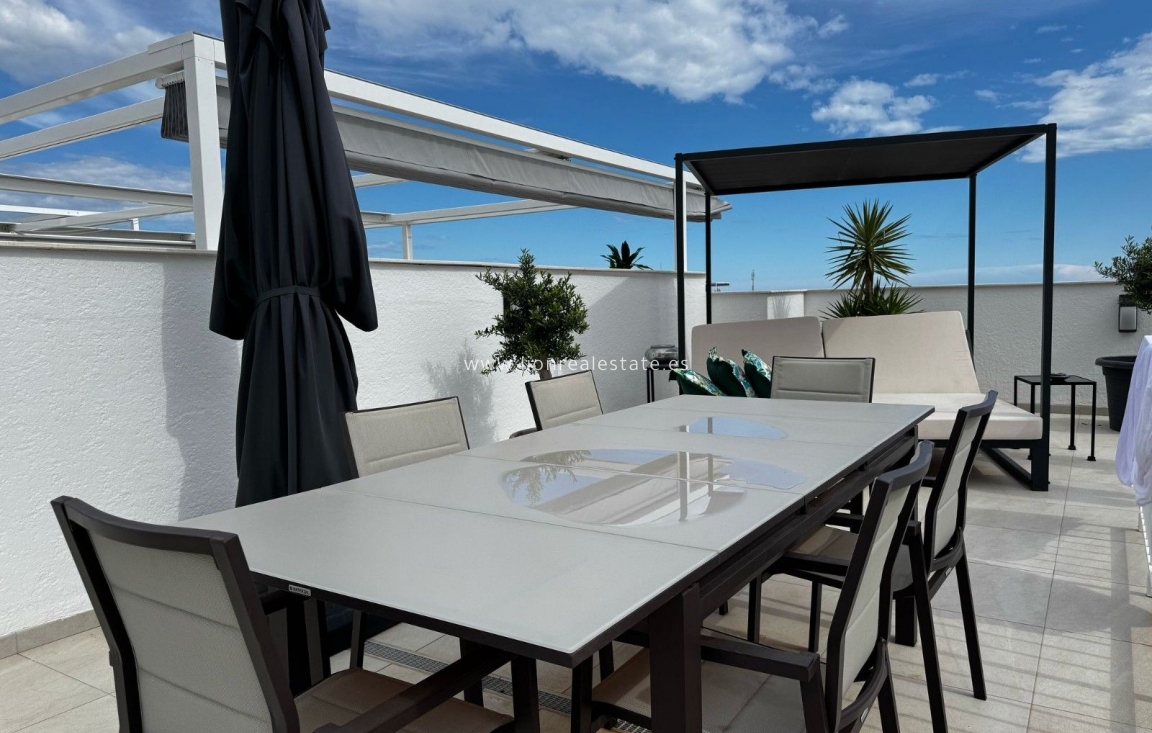 Reventa - Apartamento / piso - Orihuela Costa - La Zenia
