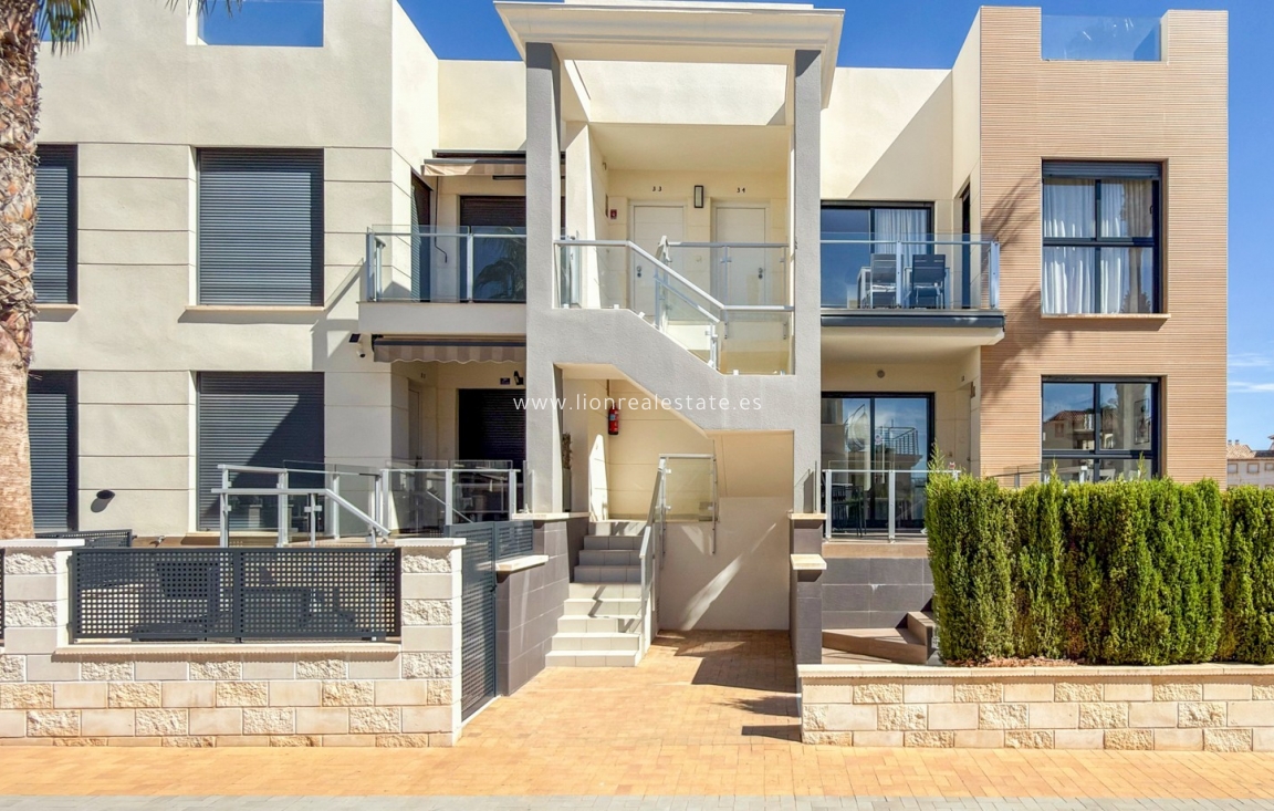Reventa - Apartamento / piso - Orihuela Costa - La Zenia