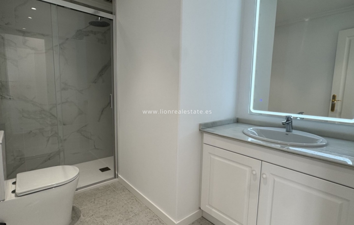 Reventa - Apartamento / piso - Orihuela Costa - Lomas de Campoamor