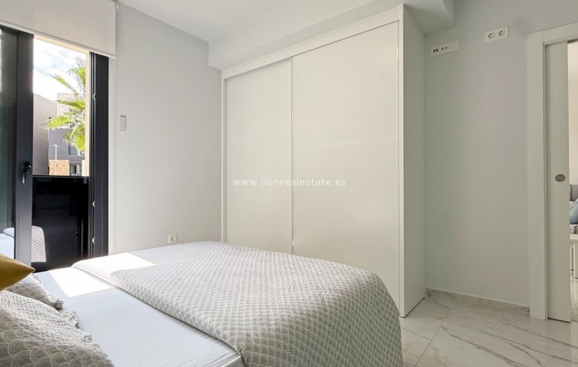 Reventa - Apartamento / piso - Orihuela Costa - Los Altos