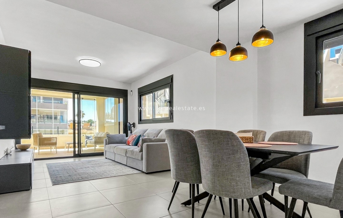 Reventa - Apartamento / piso - Orihuela Costa - Los Dolses