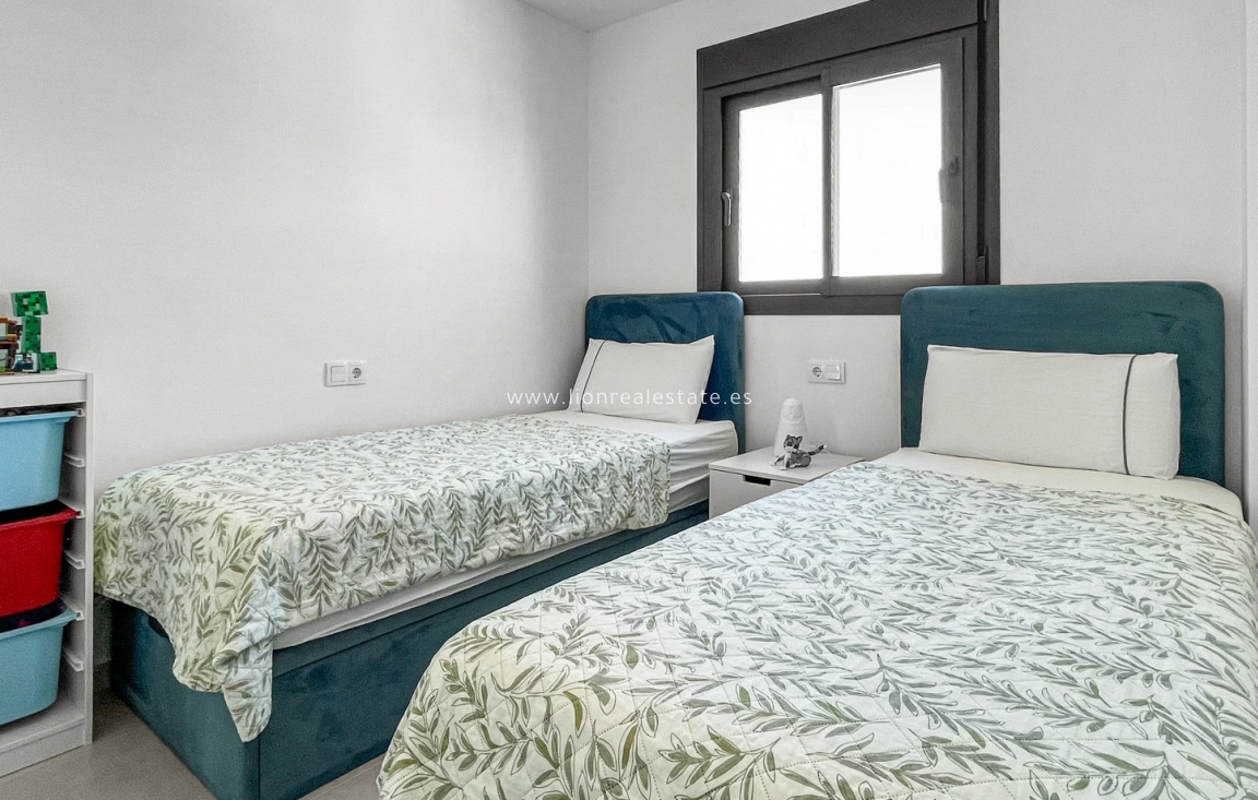 Reventa - Apartamento / piso - Orihuela Costa - Los Dolses