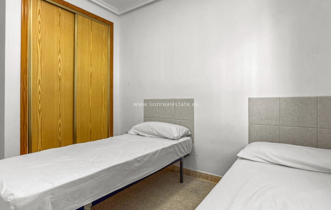 Reventa - Apartamento / piso - Orihuela Costa - Playa Flamenca