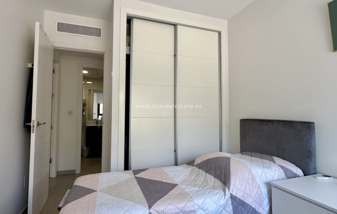 Reventa - Apartamento / piso - Orihuela Costa - Punta Prima