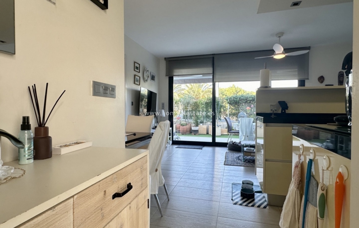 Reventa - Apartamento / piso - Orihuela Costa - Punta Prima