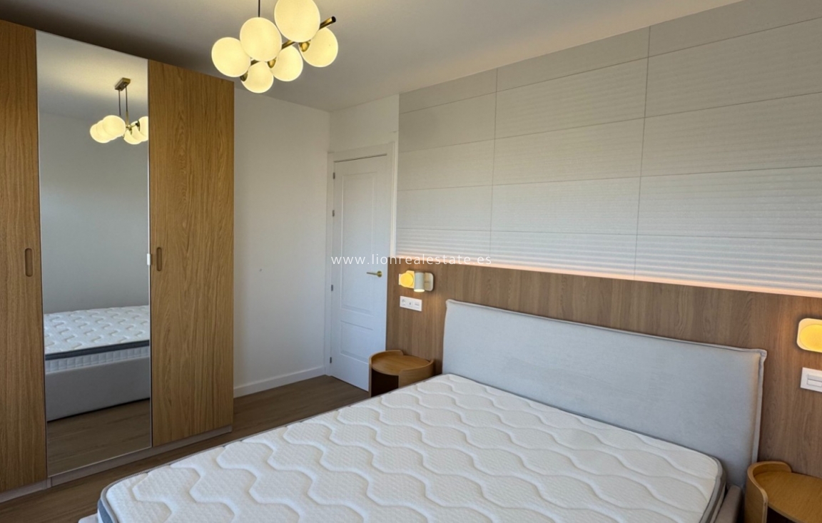 Reventa - Apartamento / piso - Orihuela Costa - Punta Prima