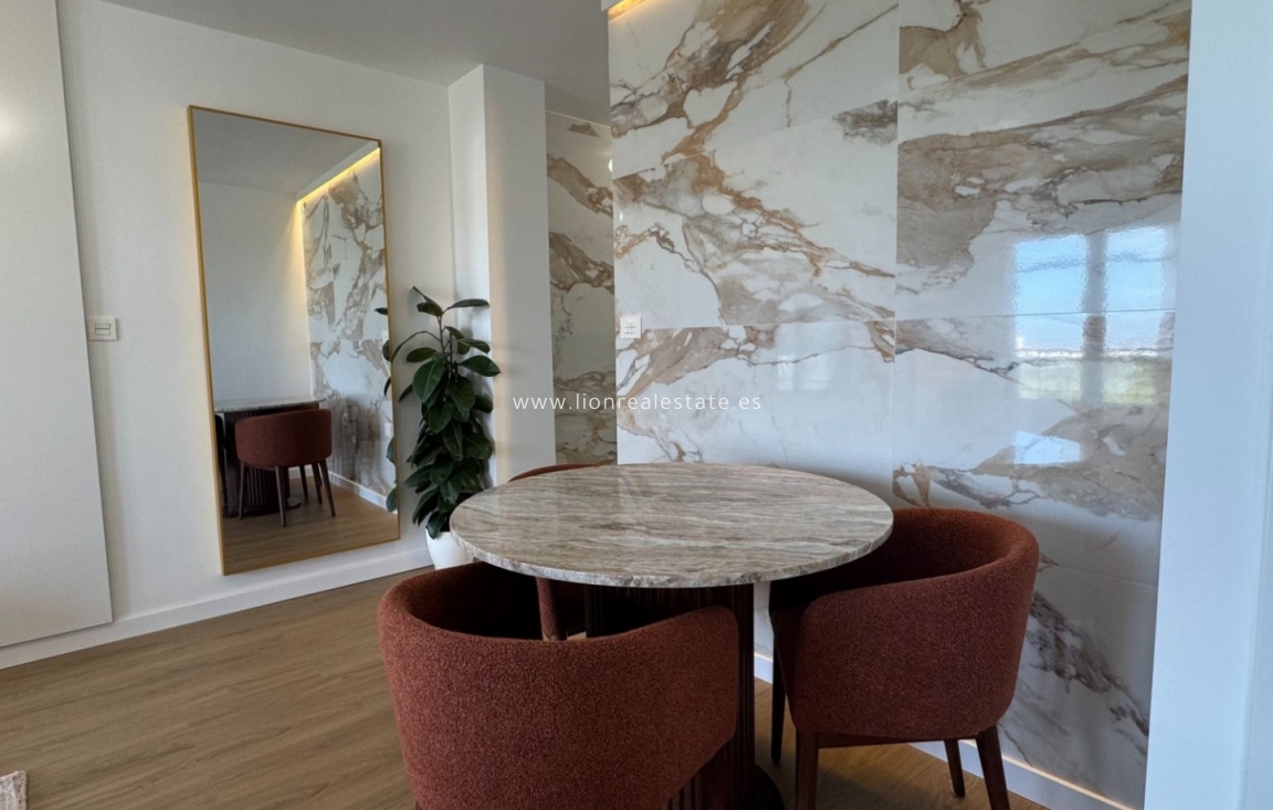 Reventa - Apartamento / piso - Orihuela Costa - Punta Prima