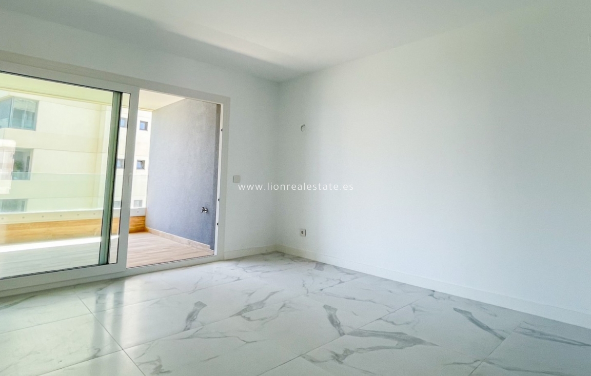 Reventa - Apartamento / piso - Orihuela Costa - Punta Prima