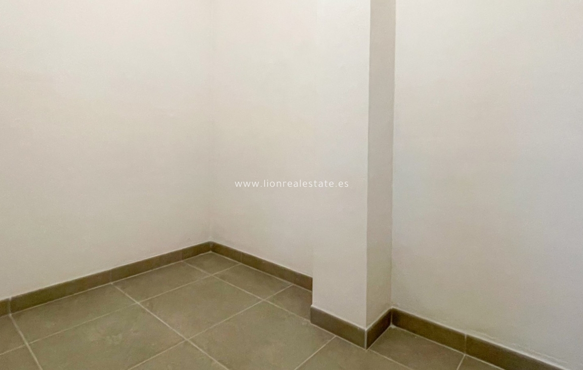 Reventa - Apartamento / piso - Orihuela Costa - Punta Prima