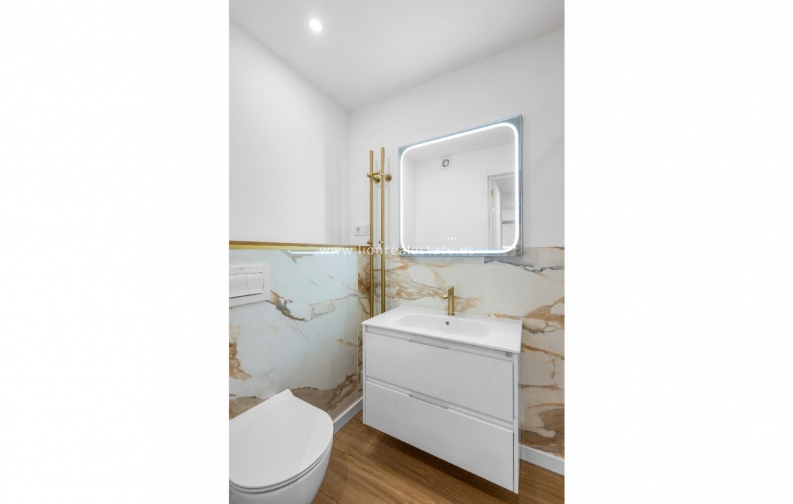 Reventa - Apartamento / piso - Orihuela Costa - Punta Prima