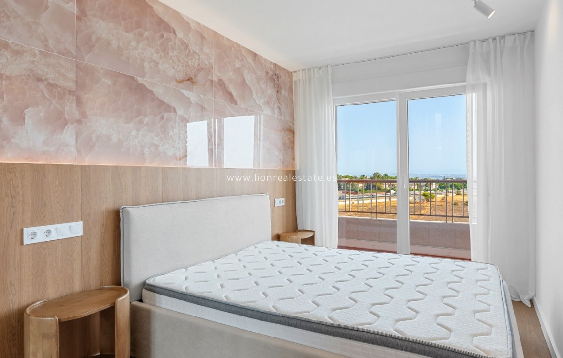 Reventa - Apartamento / piso - Orihuela Costa - Punta Prima